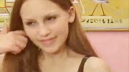 De dorp slet had een neuken in de erotische sexfilmpjes veld