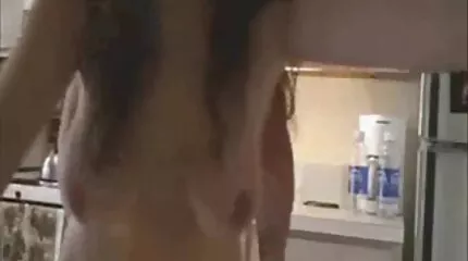 Het meisje ontspannen gratis filmpjes sex en greep haar clit met haar vingers