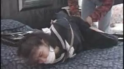 Staande doggy stijl op lesbies filmpjes de bank Bolna craves sperma van lul