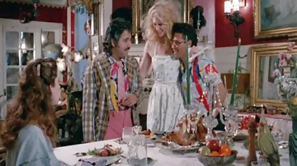 Twee MILFs geënsceneerd een sex film vrouw backstage neuken met een guy in total ecstasy