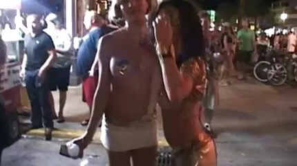 Schattig erotische sexfilmpjes en tiener neuken met haar buurman vriendje